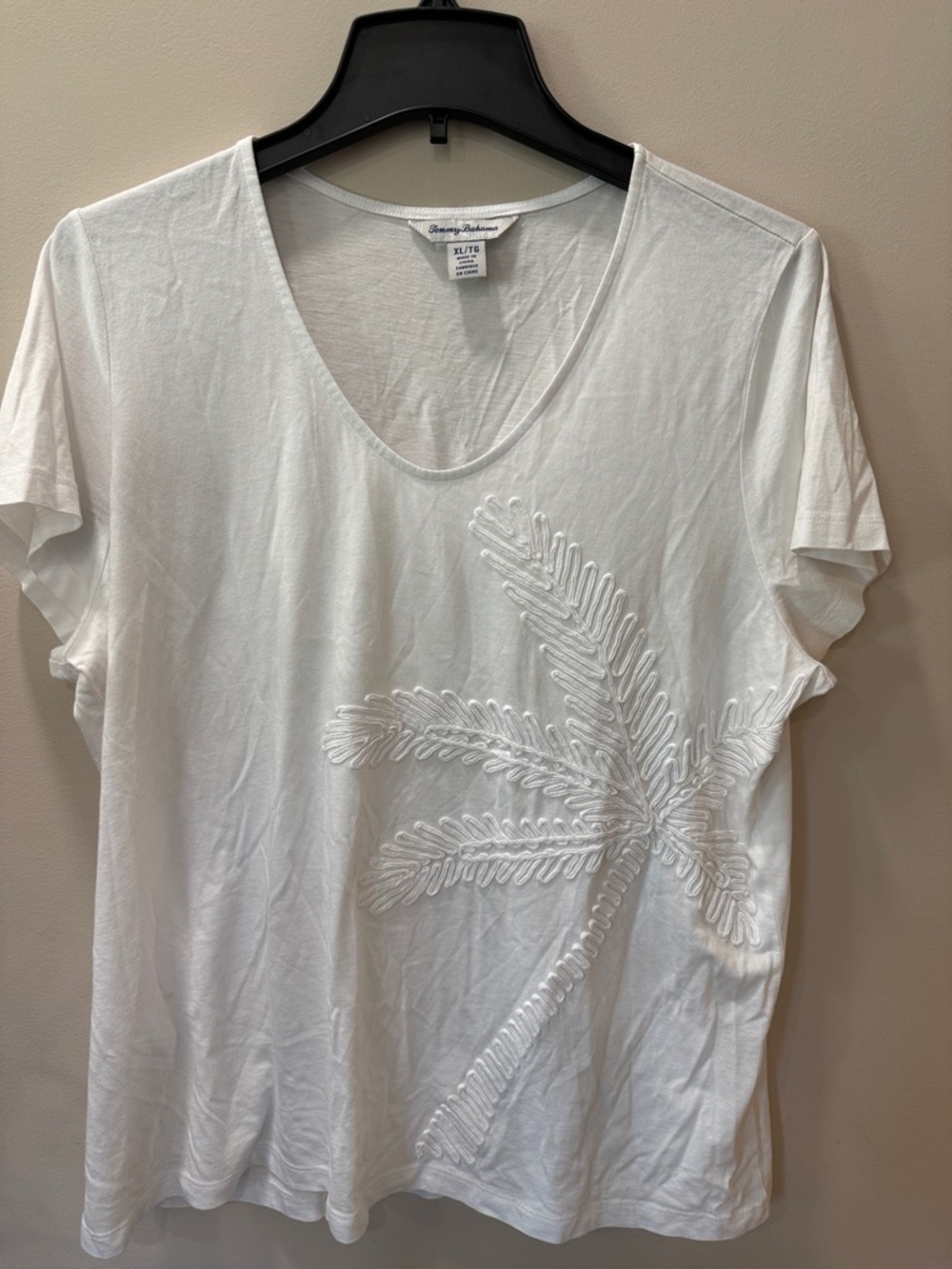 Tommy Bahama White Palm Tree Embroidered Short Sleeve Top 60% Cotton 40% ModalXL